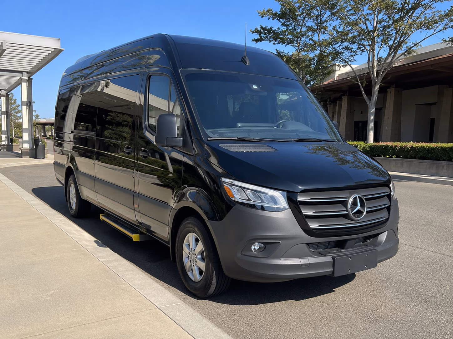el monte 15 passenger sprinter van