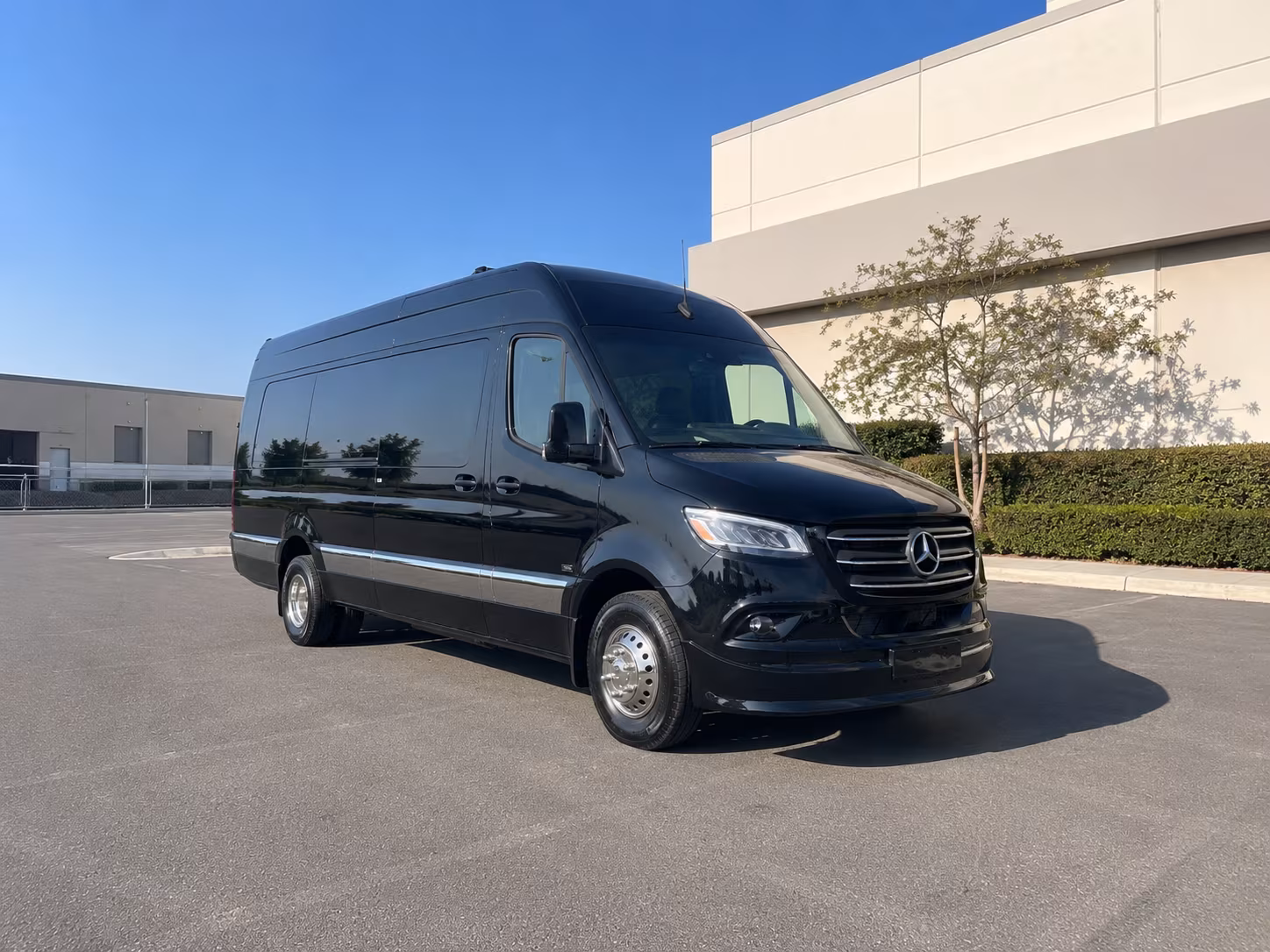 el monte employee shuttle van service